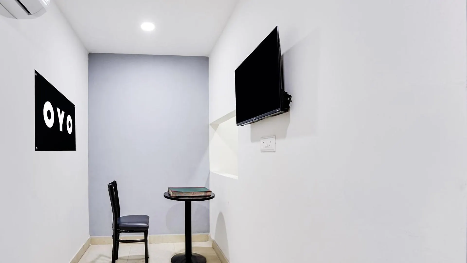 Super Townhouse Morden Town Hotel Delhi