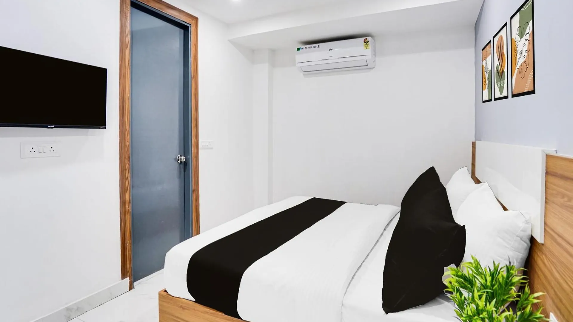 Super Townhouse Morden Town Hotel Delhi